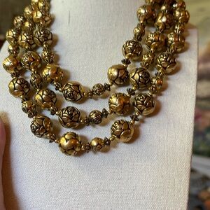 Gold Floral Beaded Necklace
